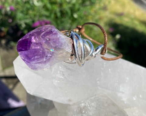 Amethyst Spitzen Anhänger natur