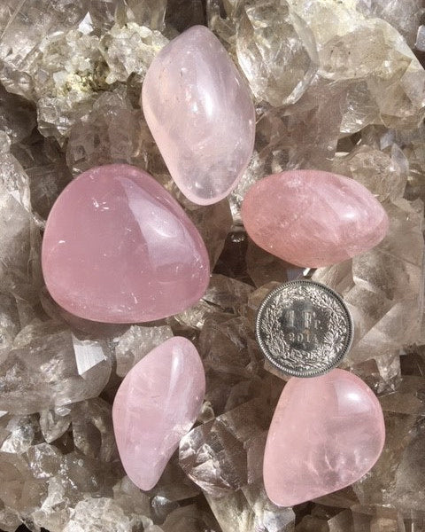 Rosenquarz Trommelstein